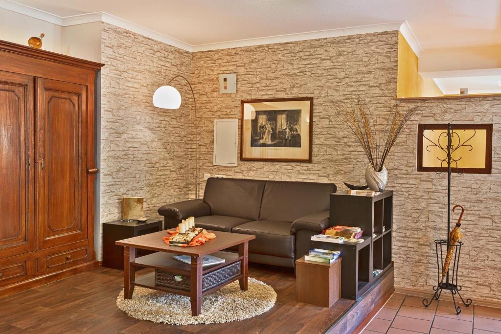 Hotel Garni Zum Rebstock Naumburg  Room photo